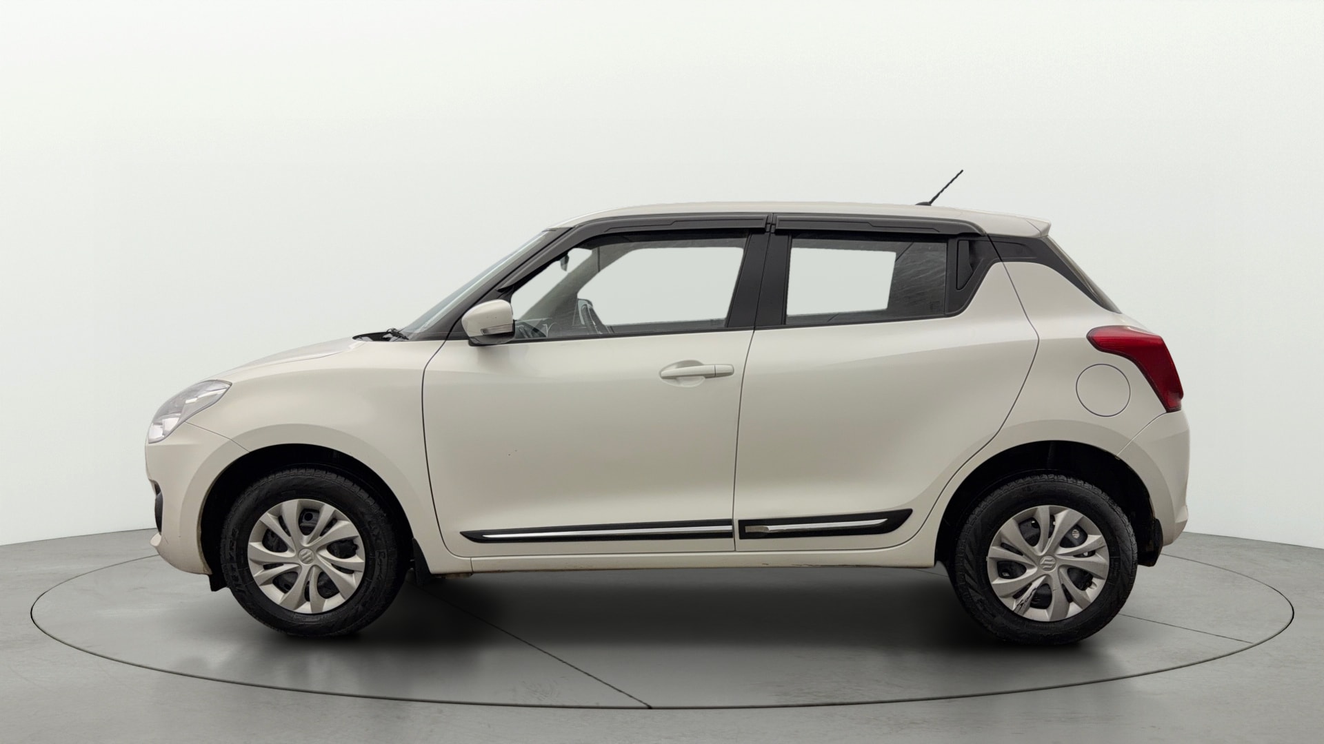 View 2023 Maruti Suzuki 1000 Base Variant Image 5 Used 2023 Maruti Suzuki 1000 Base Variant Image 5