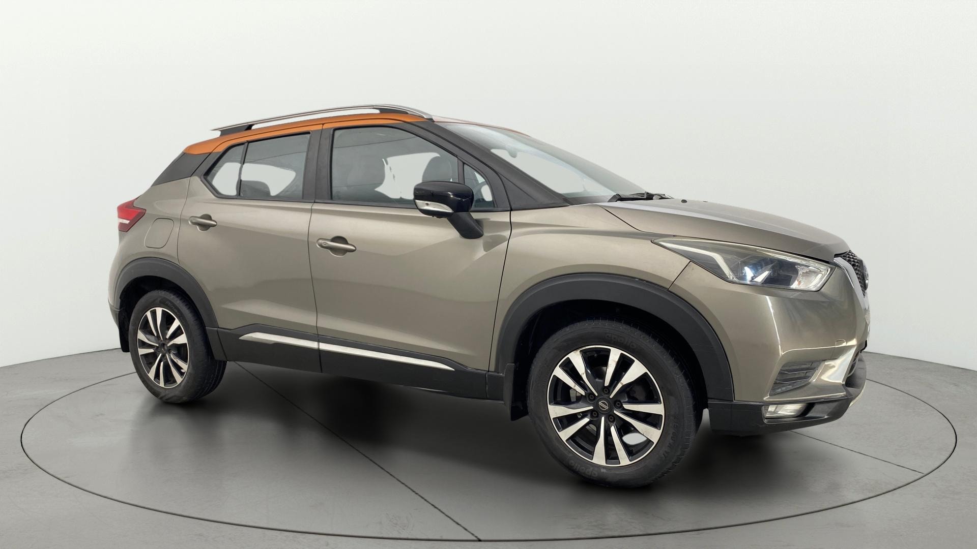 Used 2019 Nissan Kicks Used 2019 Nissan Kicks