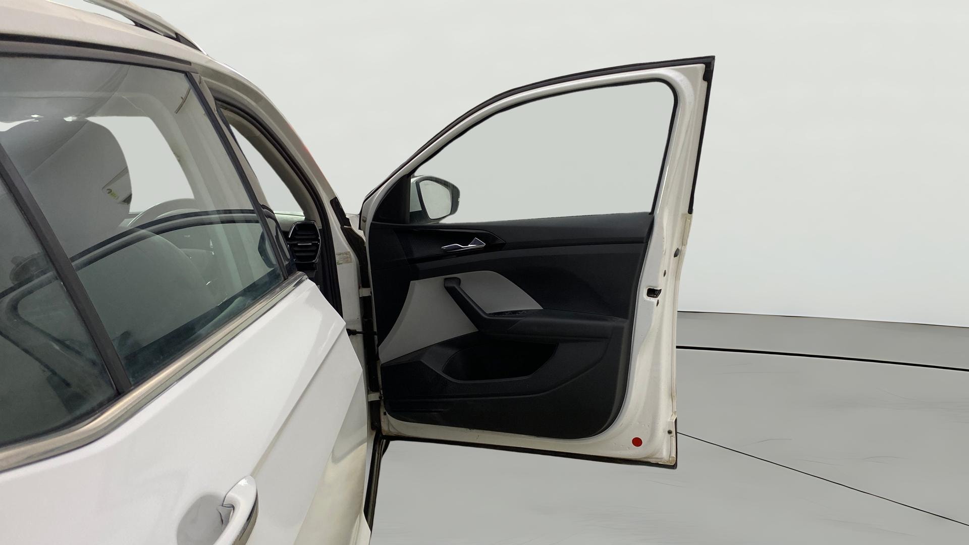View 2023 Skoda Kushaq Style 1.5 TSI MT Image 47 Used 2023 Skoda Kushaq Style 1.5 TSI MT Image 47