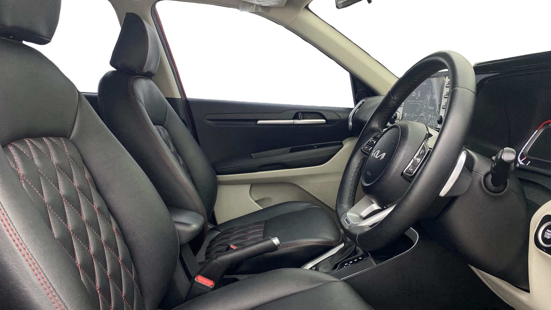 View 2023 Kia Sonet HTX AT Diesel Image 18 Used 2023 Kia Sonet HTX AT Diesel Image 18