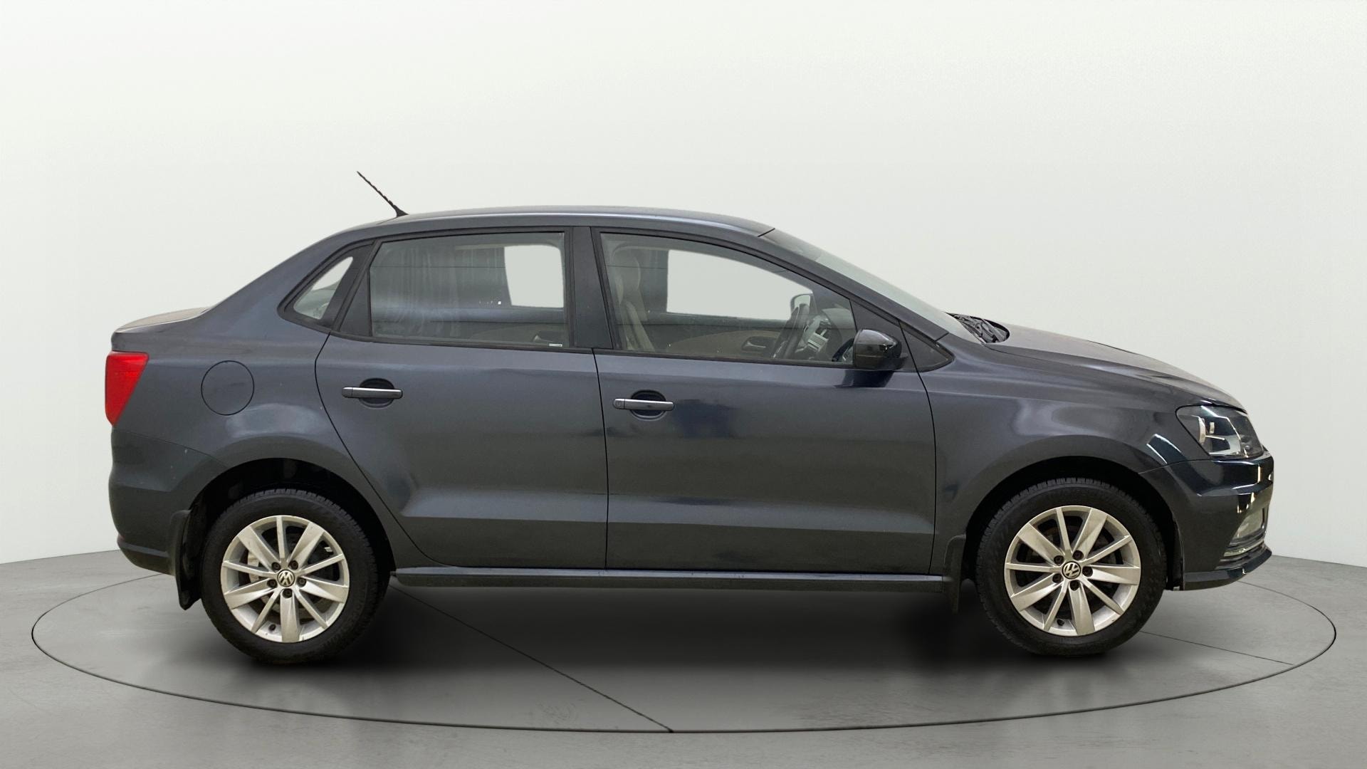 Used 2017 Volkswagen Ameo Used 2017 Volkswagen Ameo