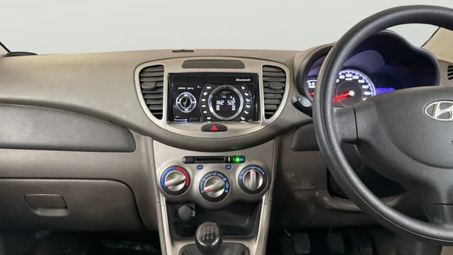 View Hyundai i10 Image 17 Used Hyundai i10 Image 17