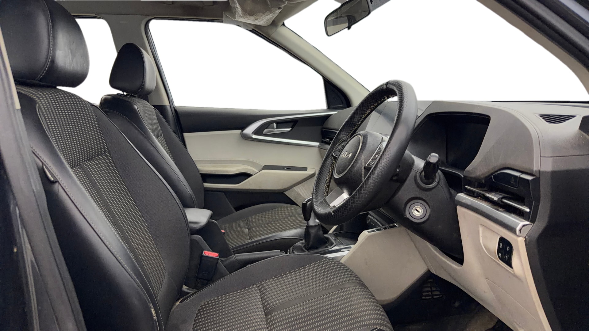 View 2023 Kia Carens Prestige 1.5 Diesel 7 STR Image 27 Used 2023 Kia Carens Prestige 1.5 Diesel 7 STR Image 27