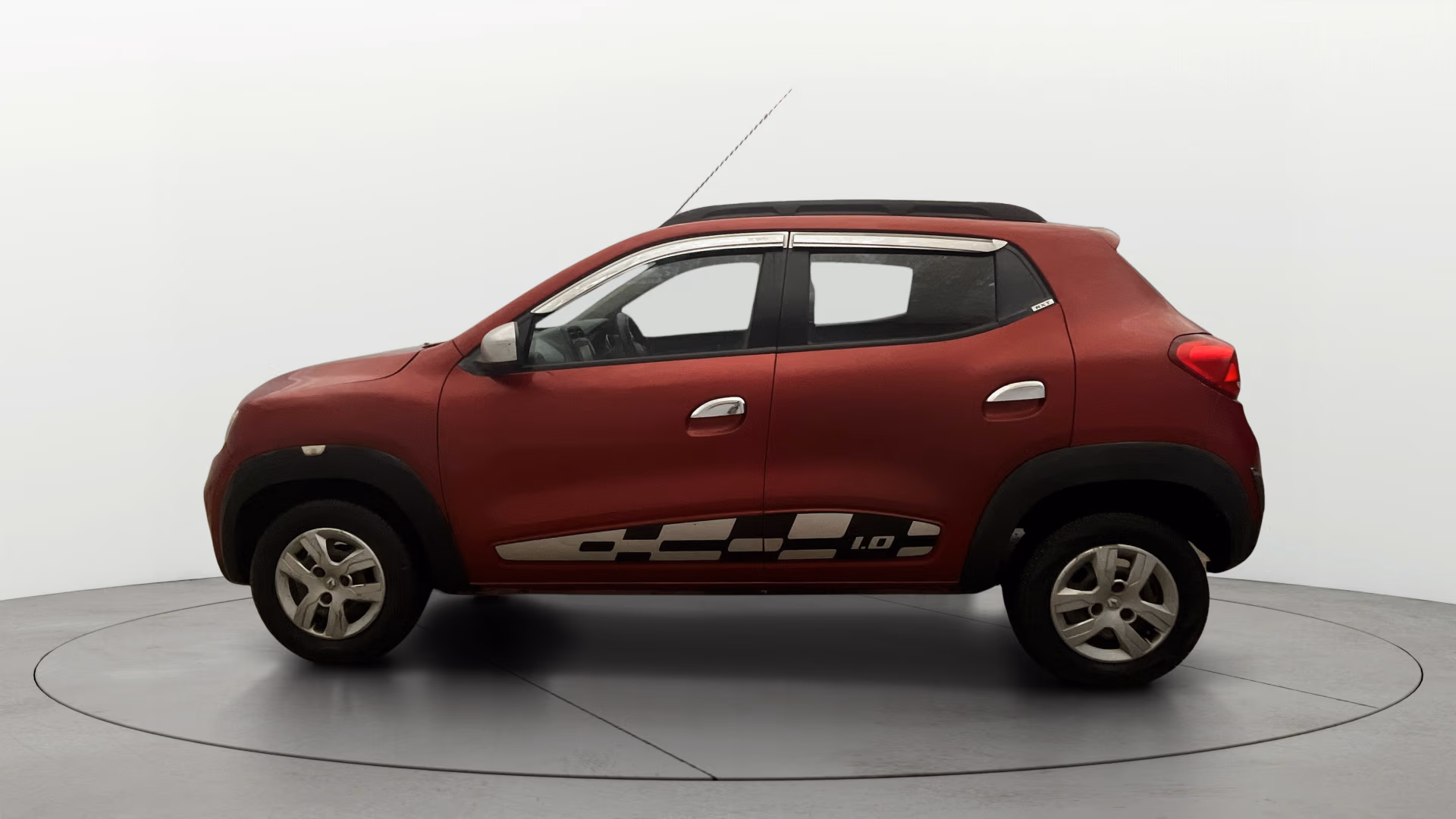 View 2016 Renault Kwid RXT 1.0 Image 5 Used 2016 Renault Kwid RXT 1.0 Image 5