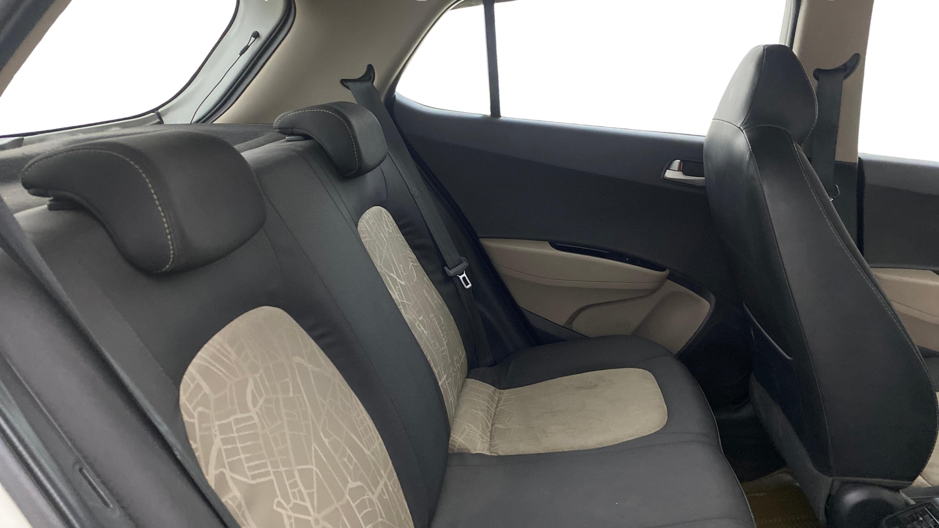 View 2014 Hyundai Grand i10 Asta AT 1.2 Kappa VTVT Image 28 Used 2014 Hyundai Grand i10 Asta AT 1.2 Kappa VTVT Image 28