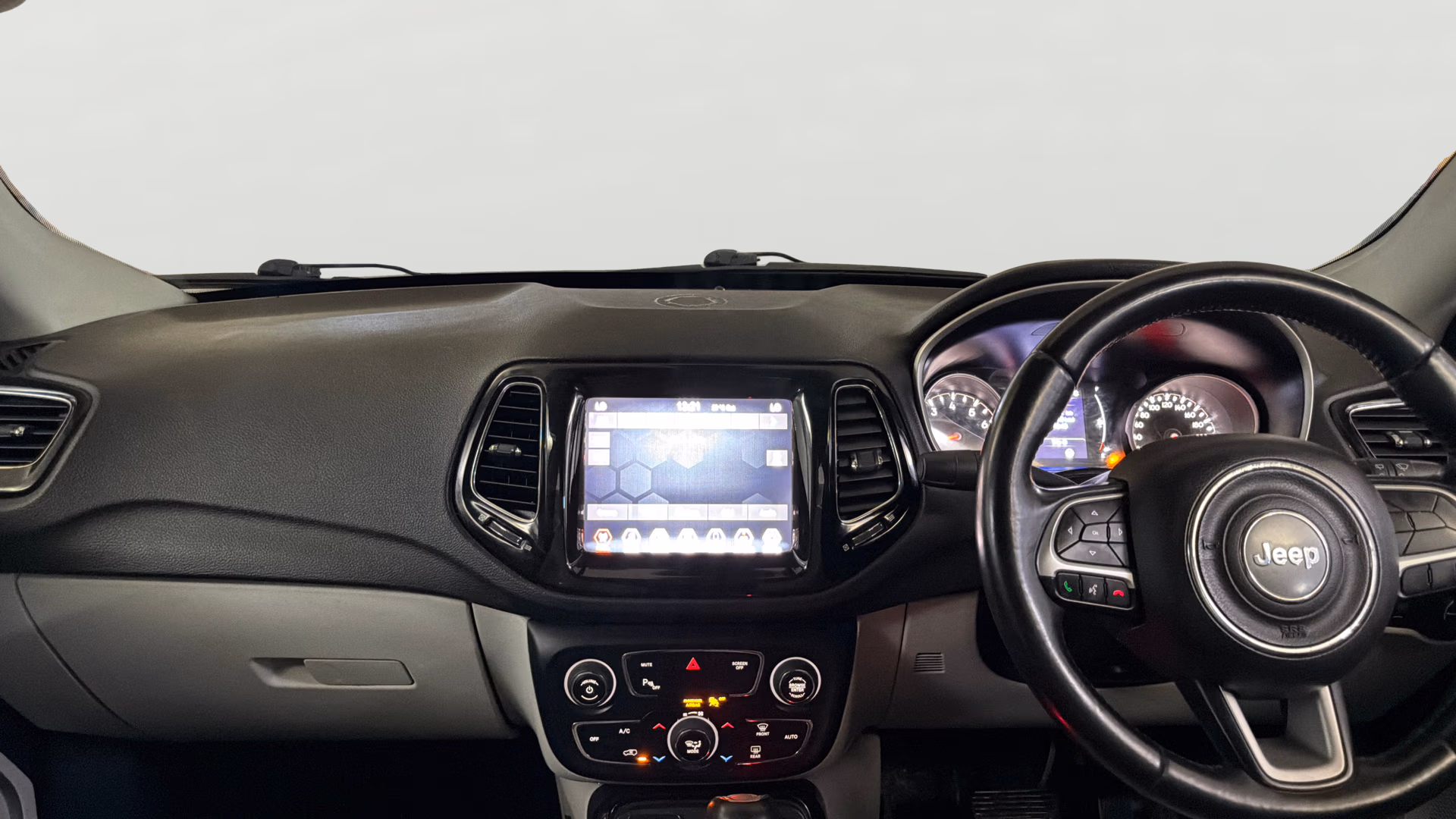 View 2019 Jeep Compass Limited Plus AT Image 17 Used 2019 Jeep Compass Limited Plus AT Image 17