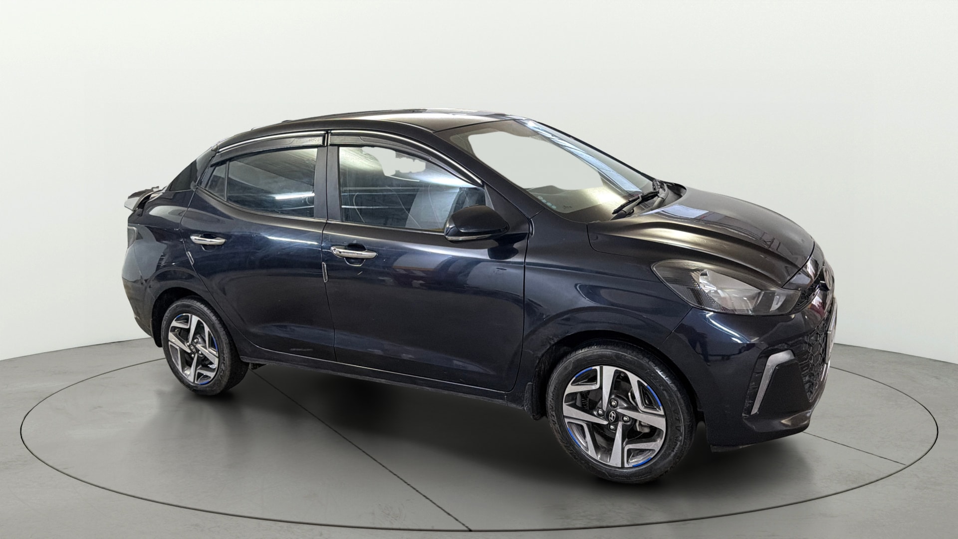 View 2023 Hyundai Aura SX MT CNG Image 36 Used 2023 Hyundai Aura SX MT CNG Image 36
