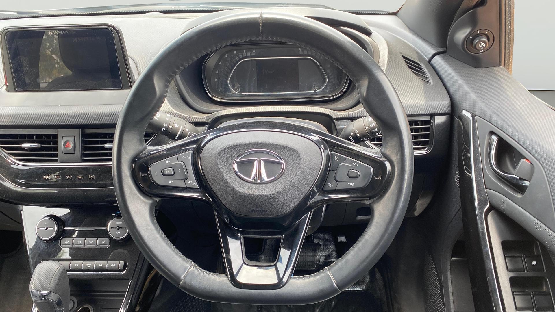 Used 2022 Tata Nexon Used 2022 Tata Nexon