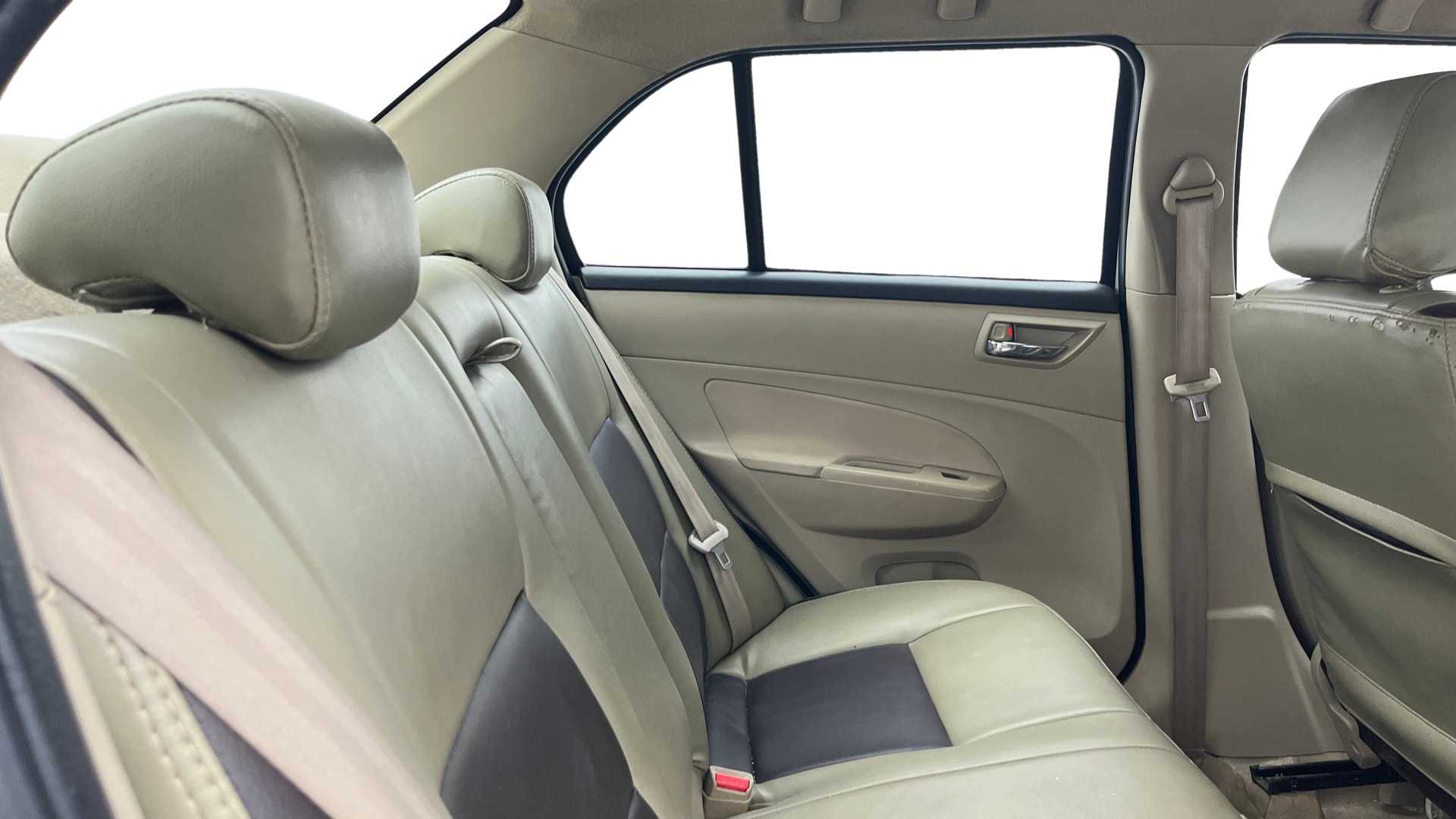 View 2015 Maruti Suzuki 1000 Base Variant Image 28 Used 2015 Maruti Suzuki 1000 Base Variant Image 28