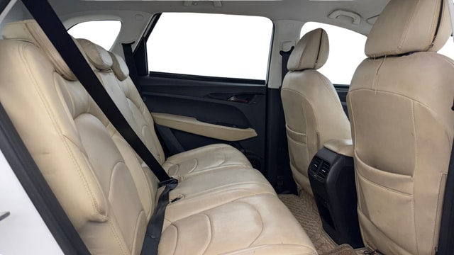 View MG Hector Image 30 Used MG Hector Image 30