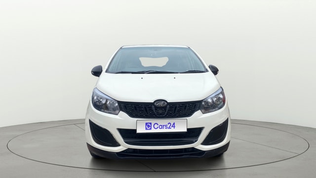 View Mahindra Marazzo Image 1 Used Mahindra Marazzo Image 1