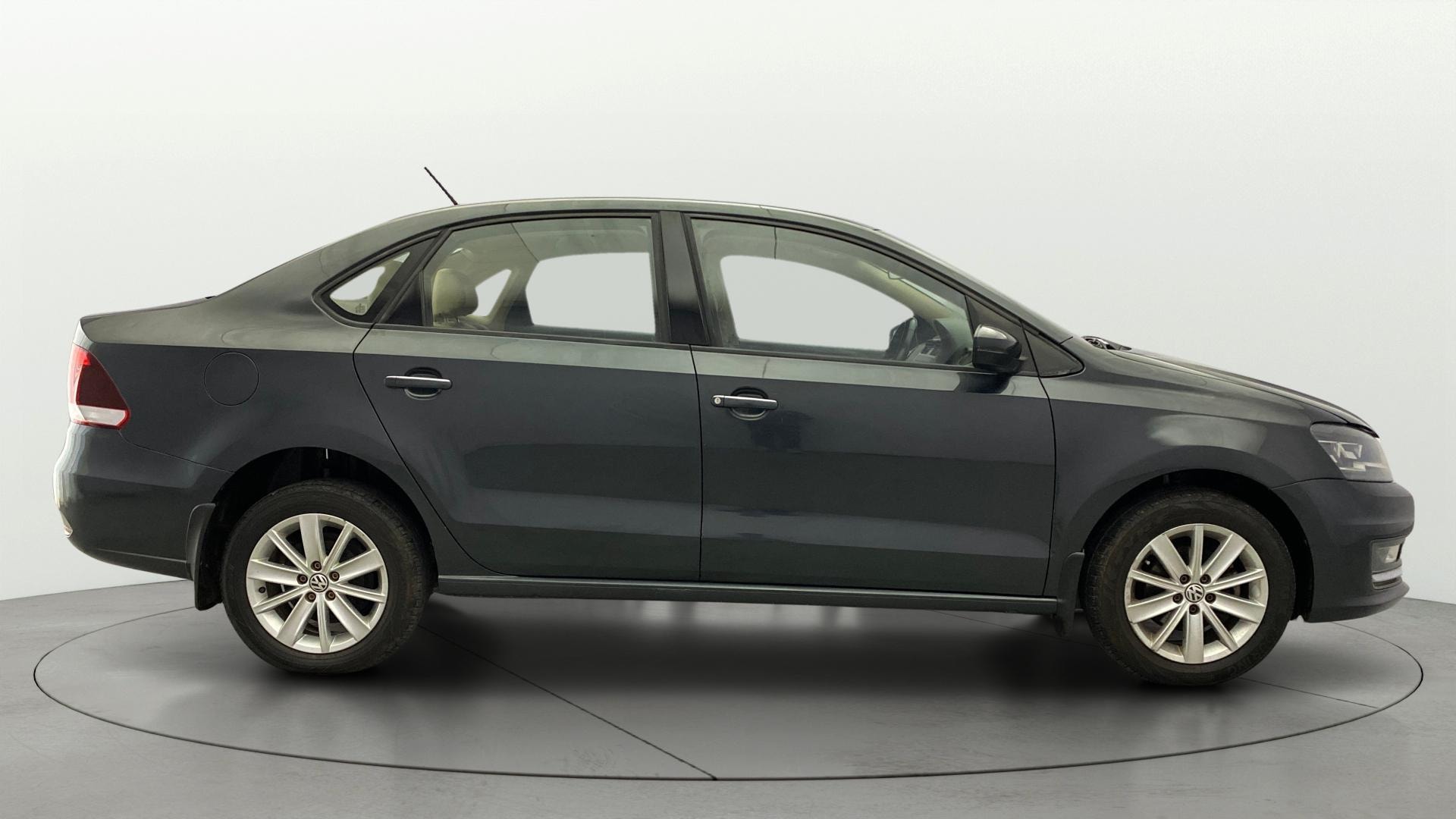 View 2017 Volkswagen Vento 1.2 L TSI Comfortline Petrol AT Image 26 Used 2017 Volkswagen Vento 1.2 L TSI Comfortline Petrol AT Image 26