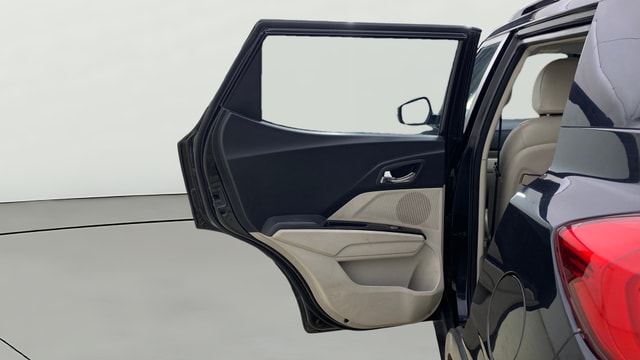 View Mahindra XUV300 Image 15 Used Mahindra XUV300 Image 15