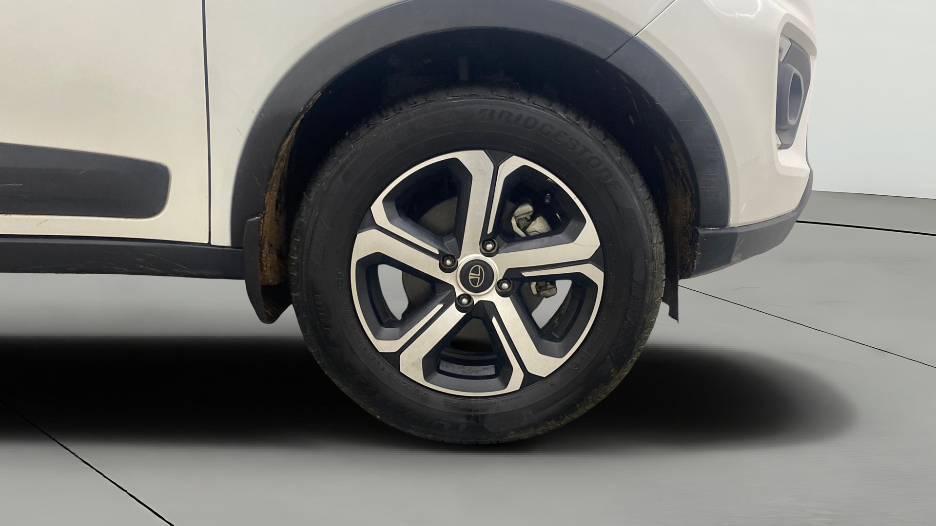 View 2023 Tata Nexon Revotron XE Image 43 Used 2023 Tata Nexon Revotron XE Image 43