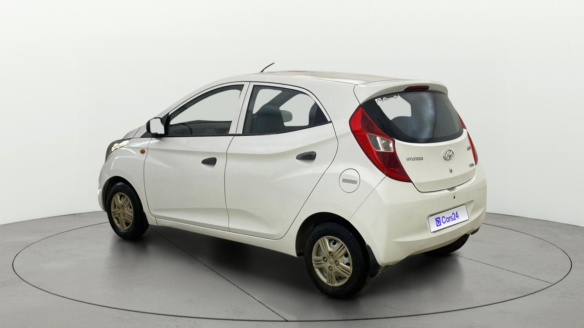 View 2016 Hyundai EON Era Plus Image 2 Used 2016 Hyundai EON Era Plus Image 2