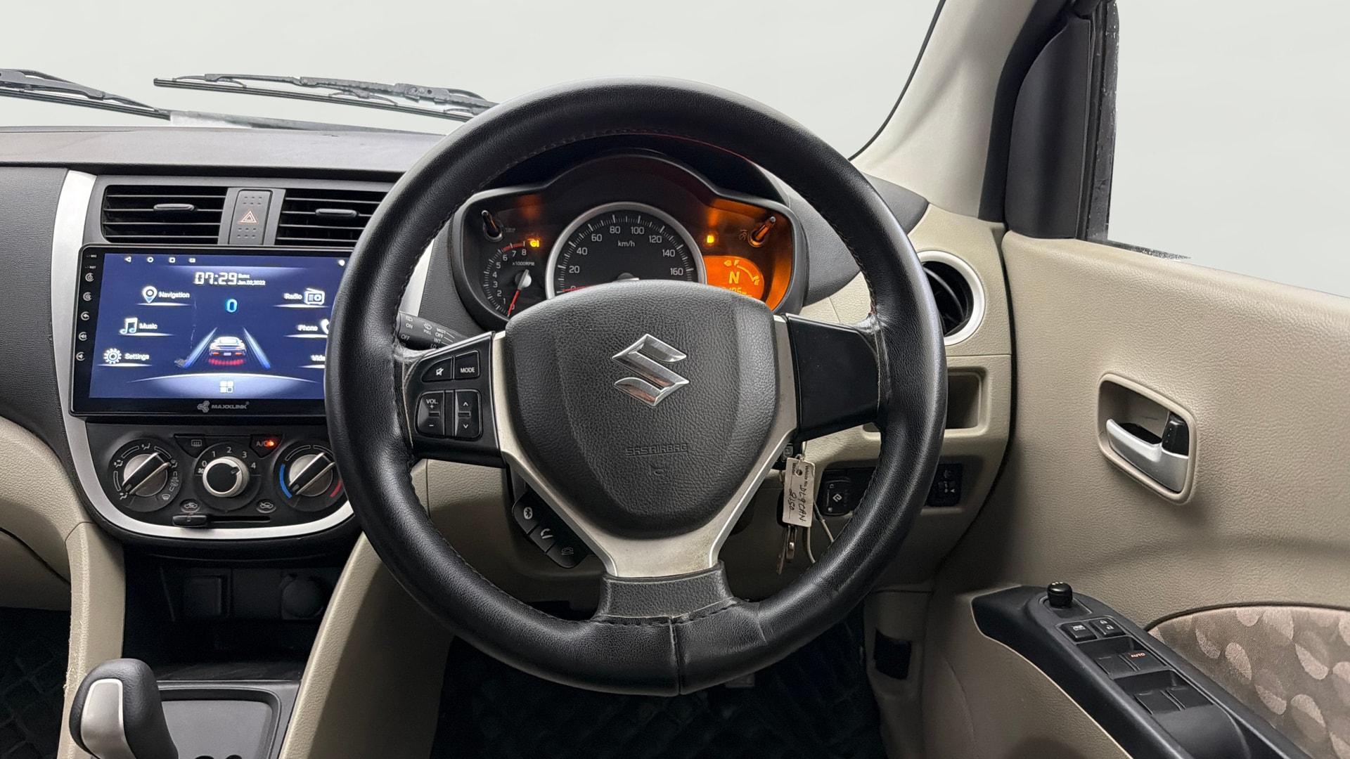 View 2017 Maruti Suzuki 1000 Base Variant Image 20 Used 2017 Maruti Suzuki 1000 Base Variant Image 20