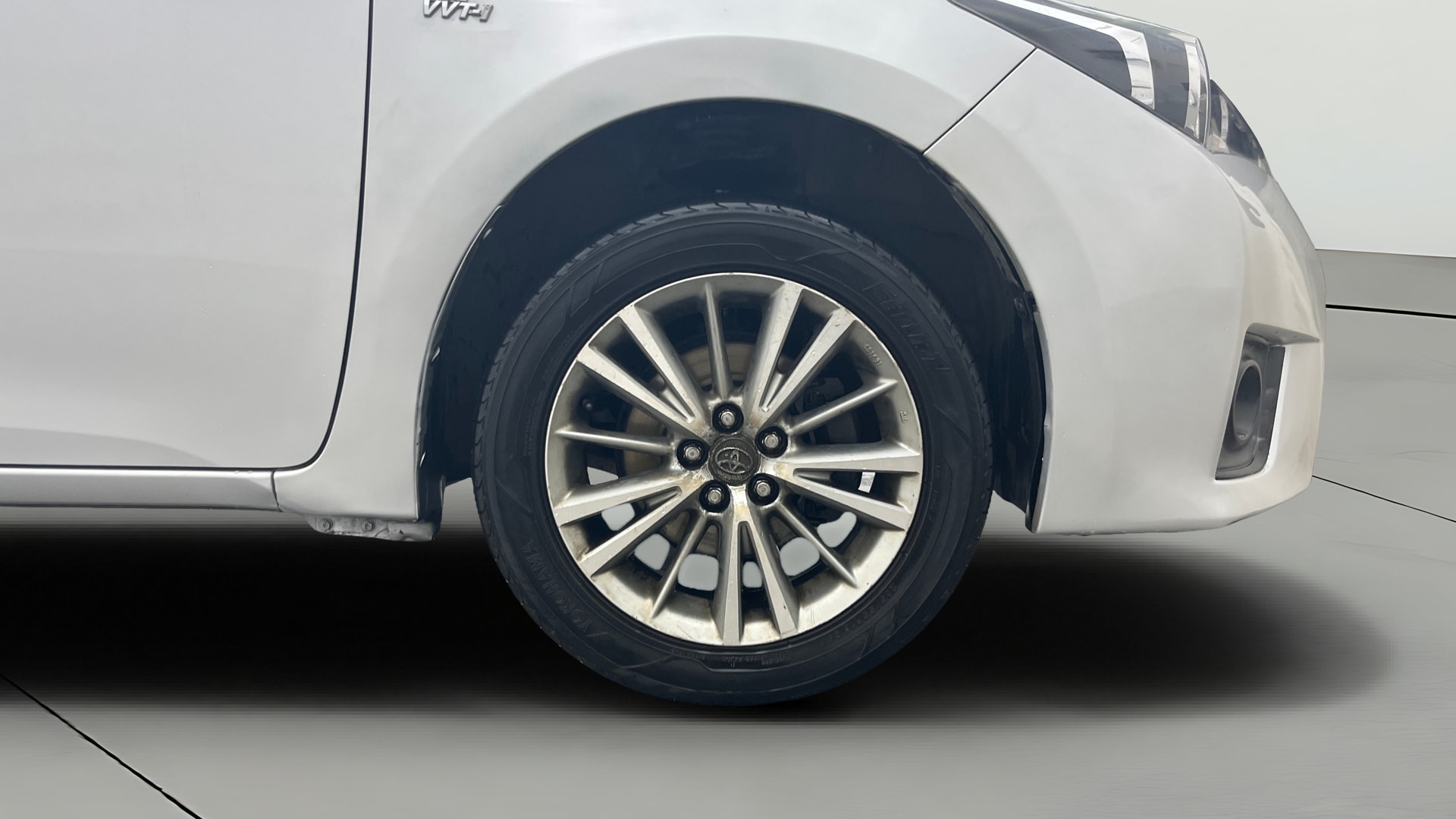 View 2014 Toyota Corolla Altis 1.8 VL AT Image 43 Used 2014 Toyota Corolla Altis 1.8 VL AT Image 43