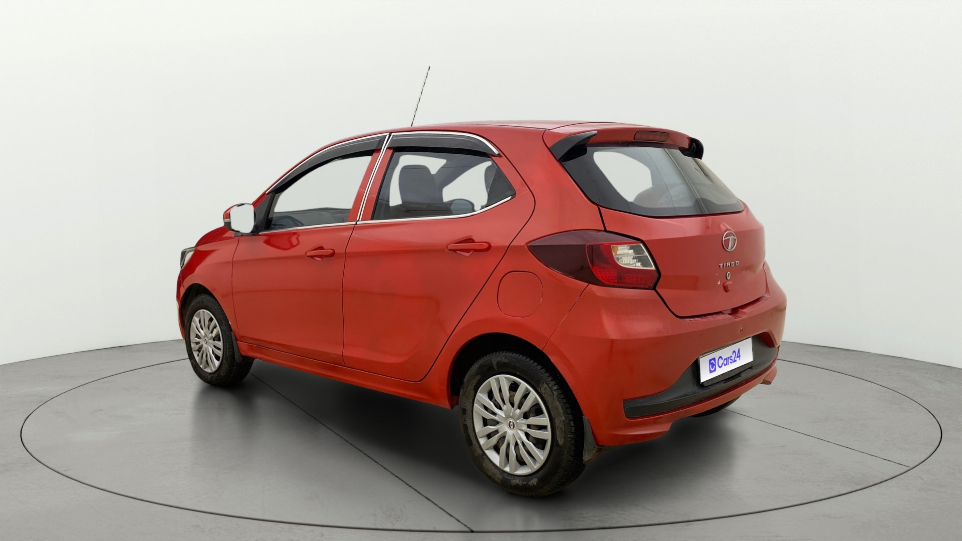View 2020 Tata Tiago Revotorq XB Image 2 Used 2020 Tata Tiago Revotorq XB Image 2