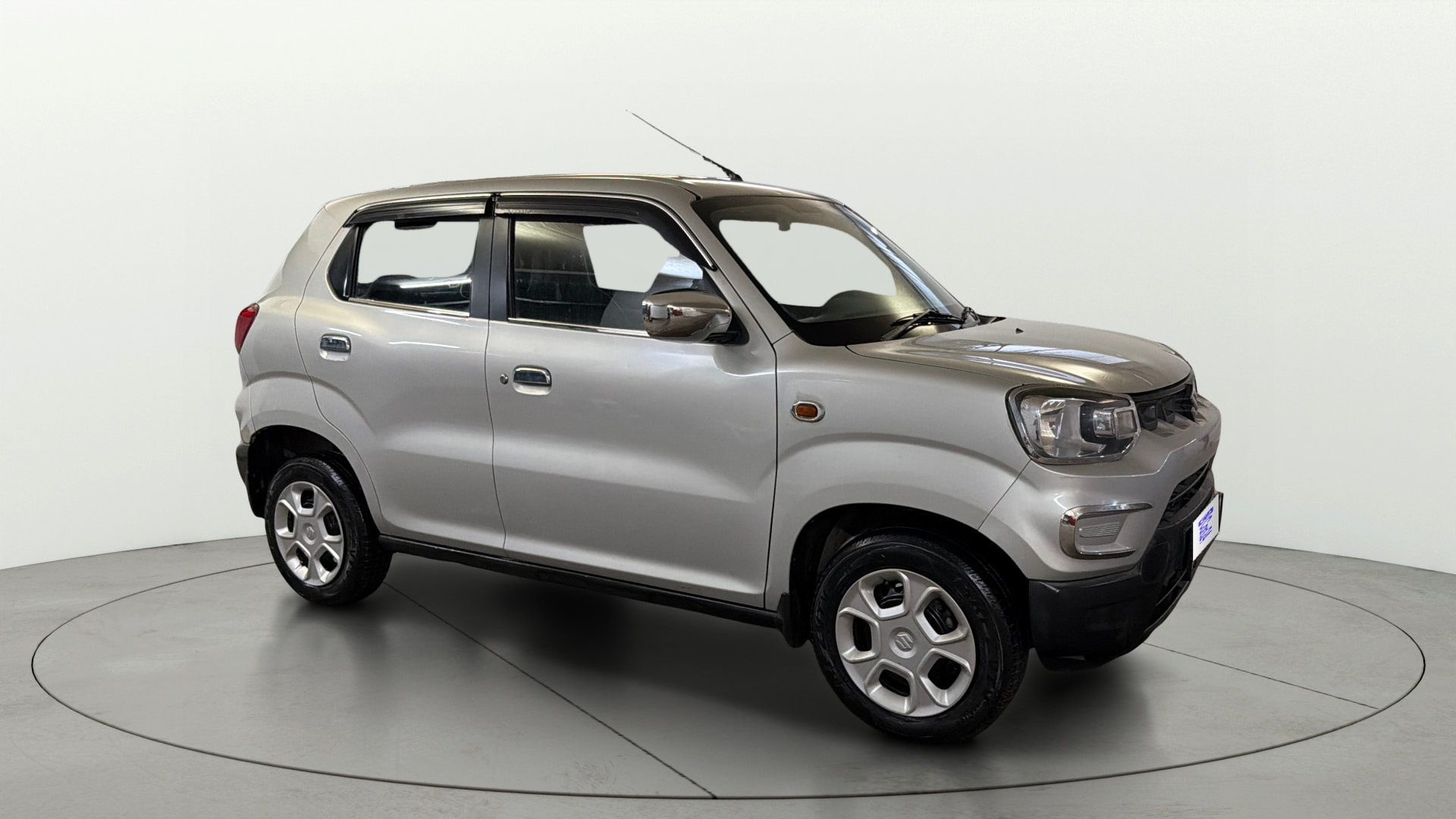 View 2019 Maruti Suzuki 1000 Base Variant Image 21 Used 2019 Maruti Suzuki 1000 Base Variant Image 21