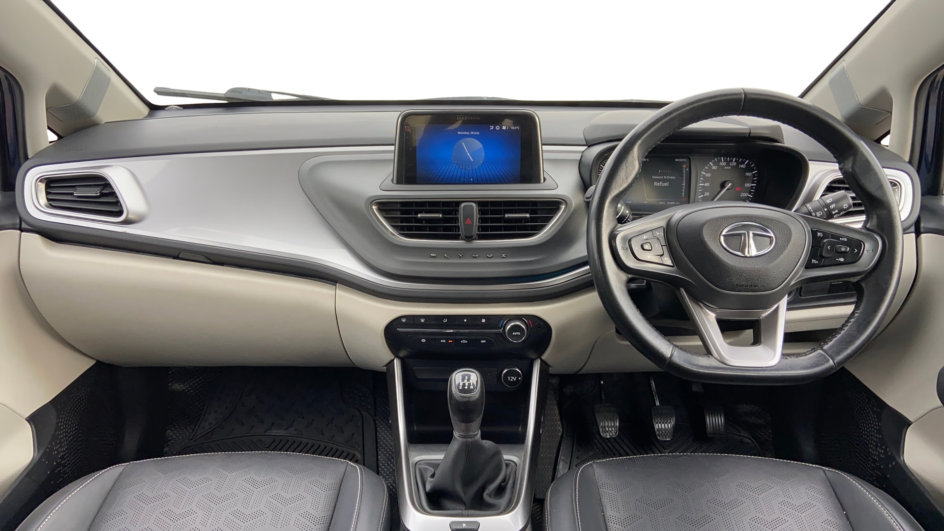View 2022 Tata Altroz XZ Plus TC Petrol Image 16 Used 2022 Tata Altroz XZ Plus TC Petrol Image 16