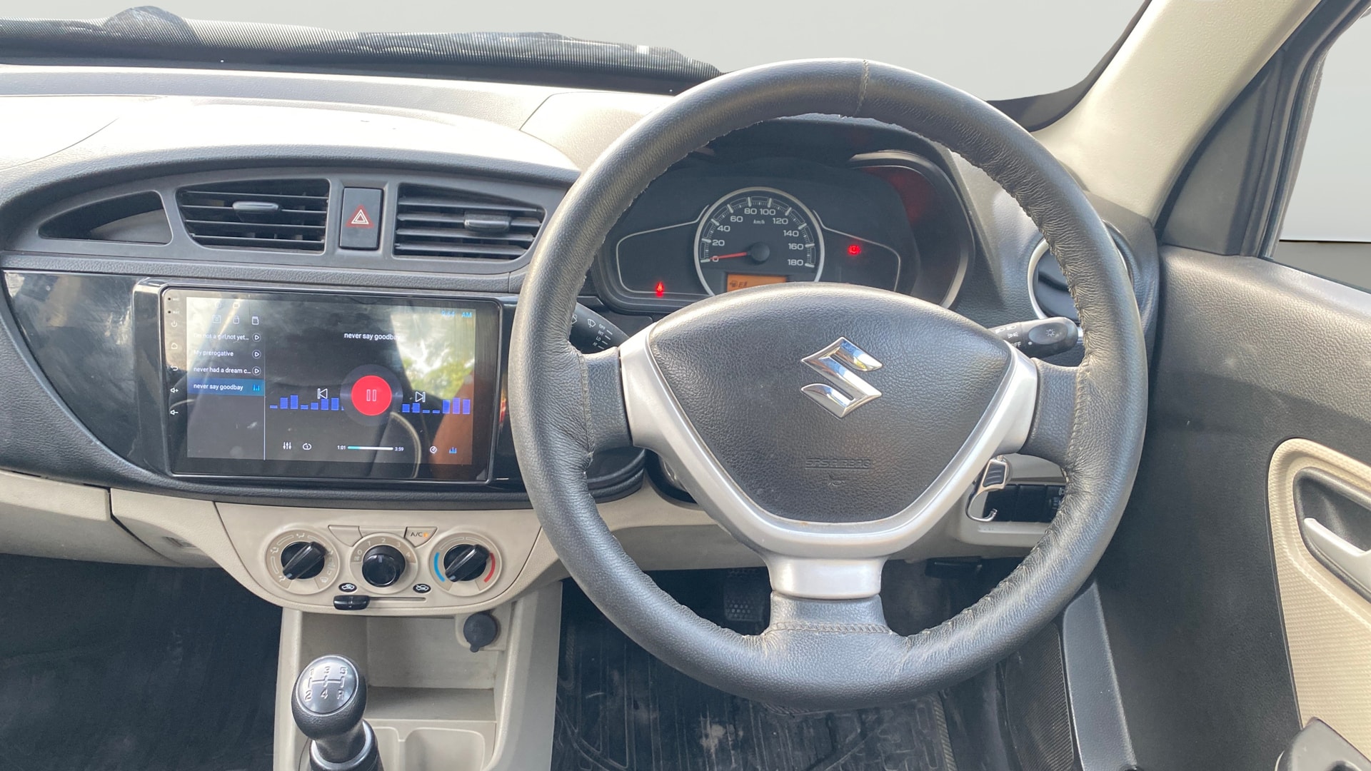 View 2022 Maruti Suzuki 1000 Base Variant Image 20 Used 2022 Maruti Suzuki 1000 Base Variant Image 20