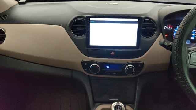 View Hyundai Xcent Image 17 Used Hyundai Xcent Image 17