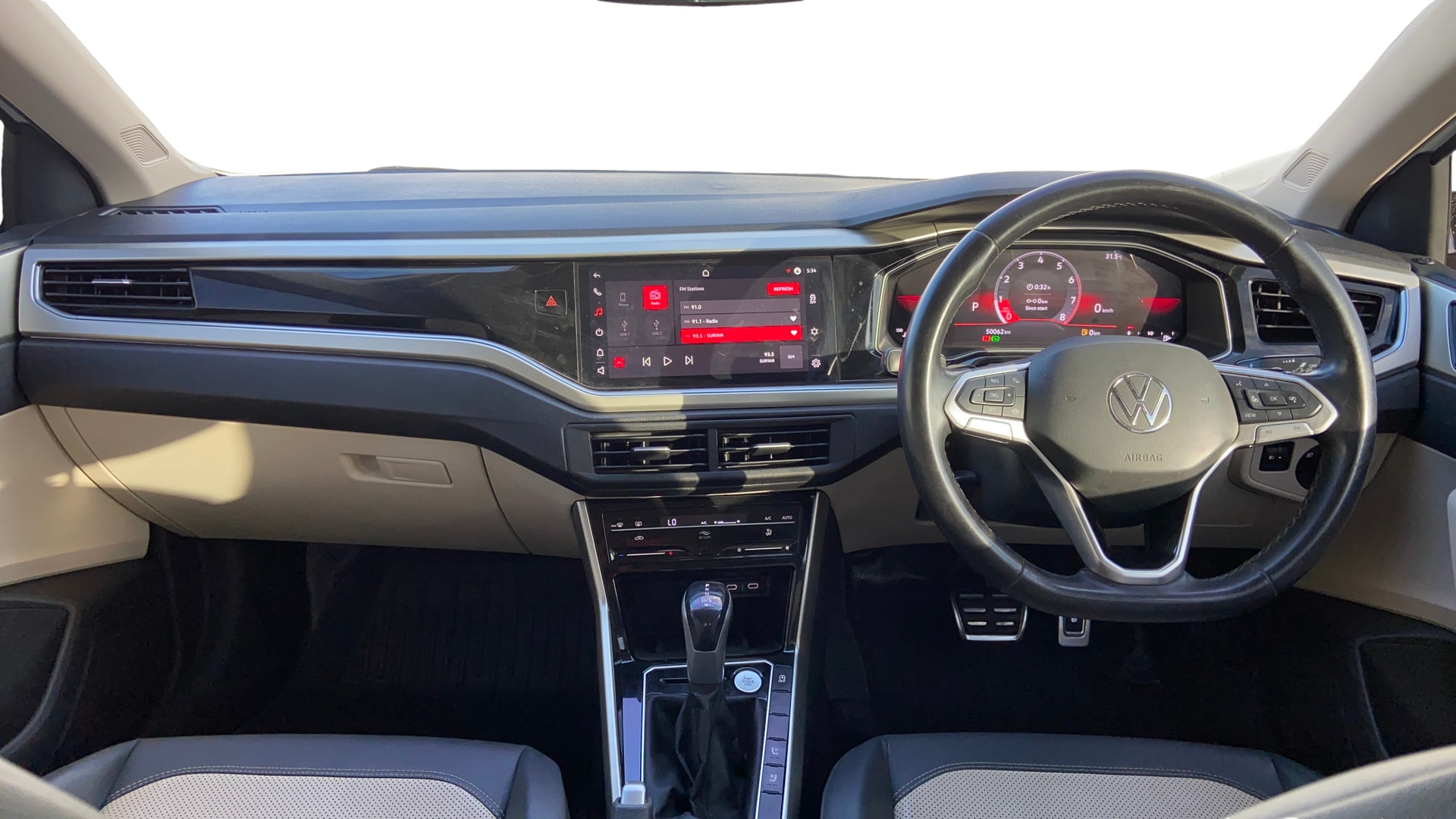 View 2022 Volkswagen Virtus Topline 1.0 TSI MT Image 16 Used 2022 Volkswagen Virtus Topline 1.0 TSI MT Image 16
