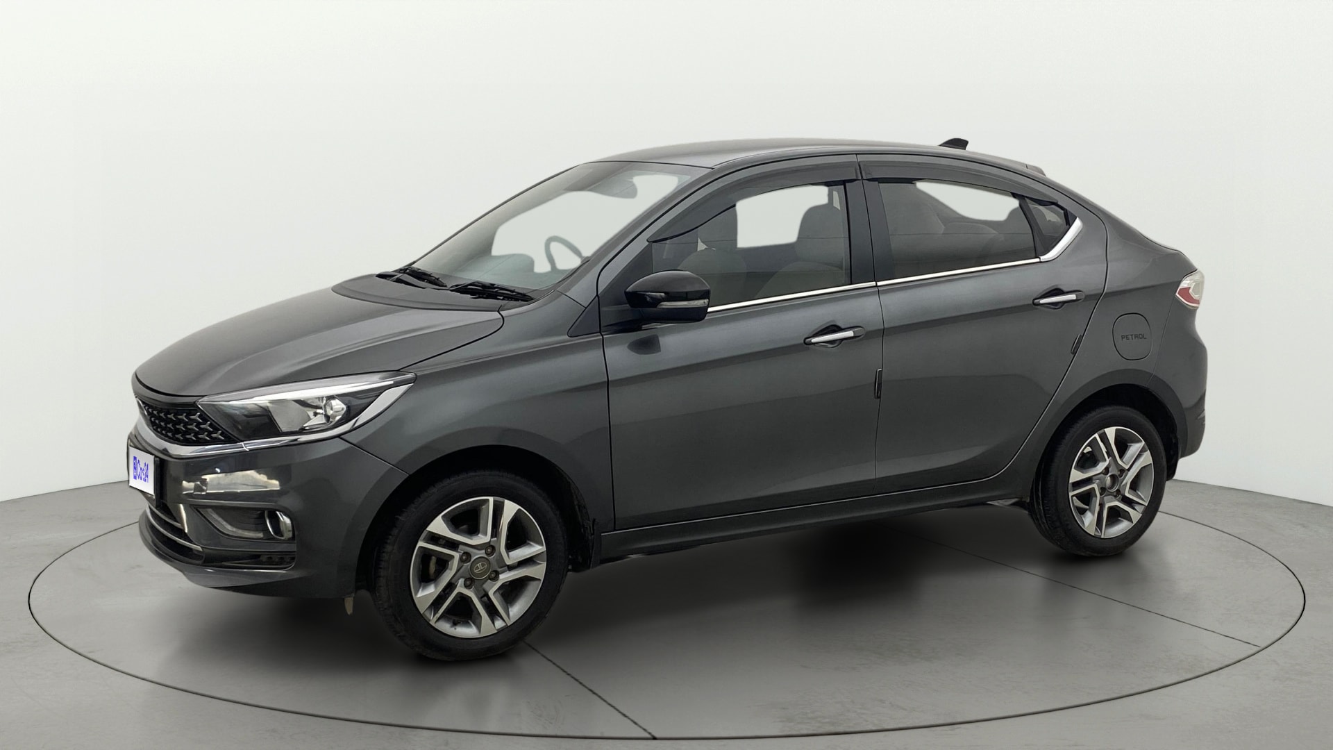 View 2024 Tata Tigor XE Diesel Image 37 Used 2024 Tata Tigor XE Diesel Image 37