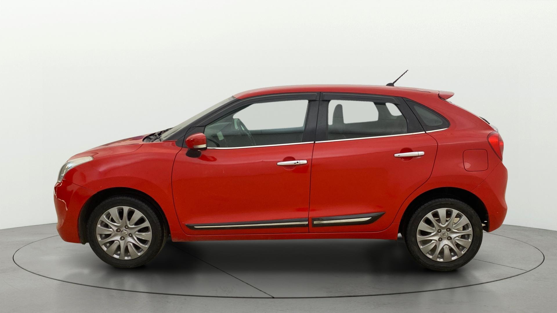 View 2017 Maruti Suzuki 1000 Base Variant Image 5 Used 2017 Maruti Suzuki 1000 Base Variant Image 5