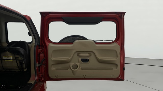 View Mahindra TUV300 Image 16 Used Mahindra TUV300 Image 16