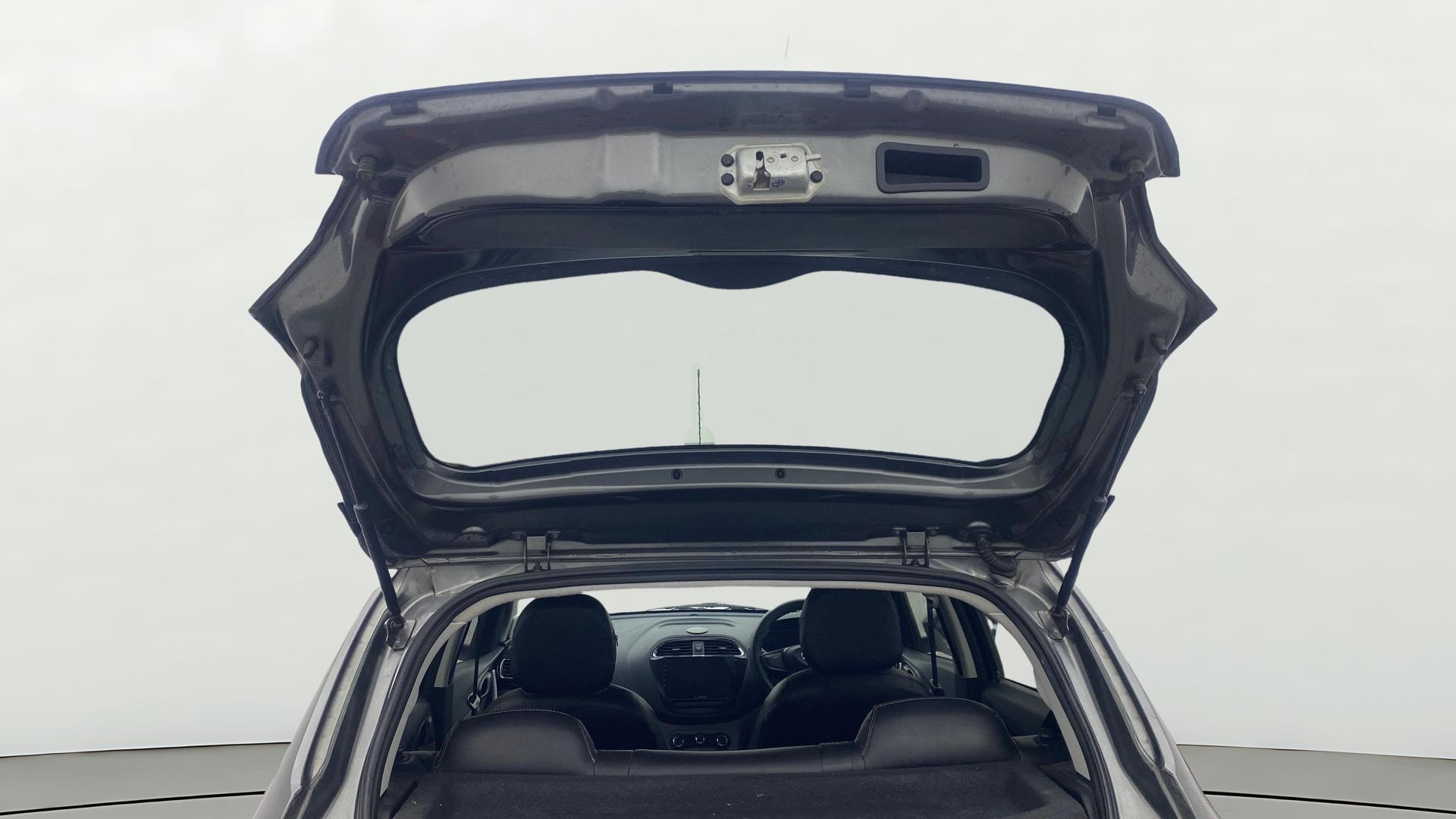 View 2020 Tata Tiago Revotorq XB Image 16 Used 2020 Tata Tiago Revotorq XB Image 16