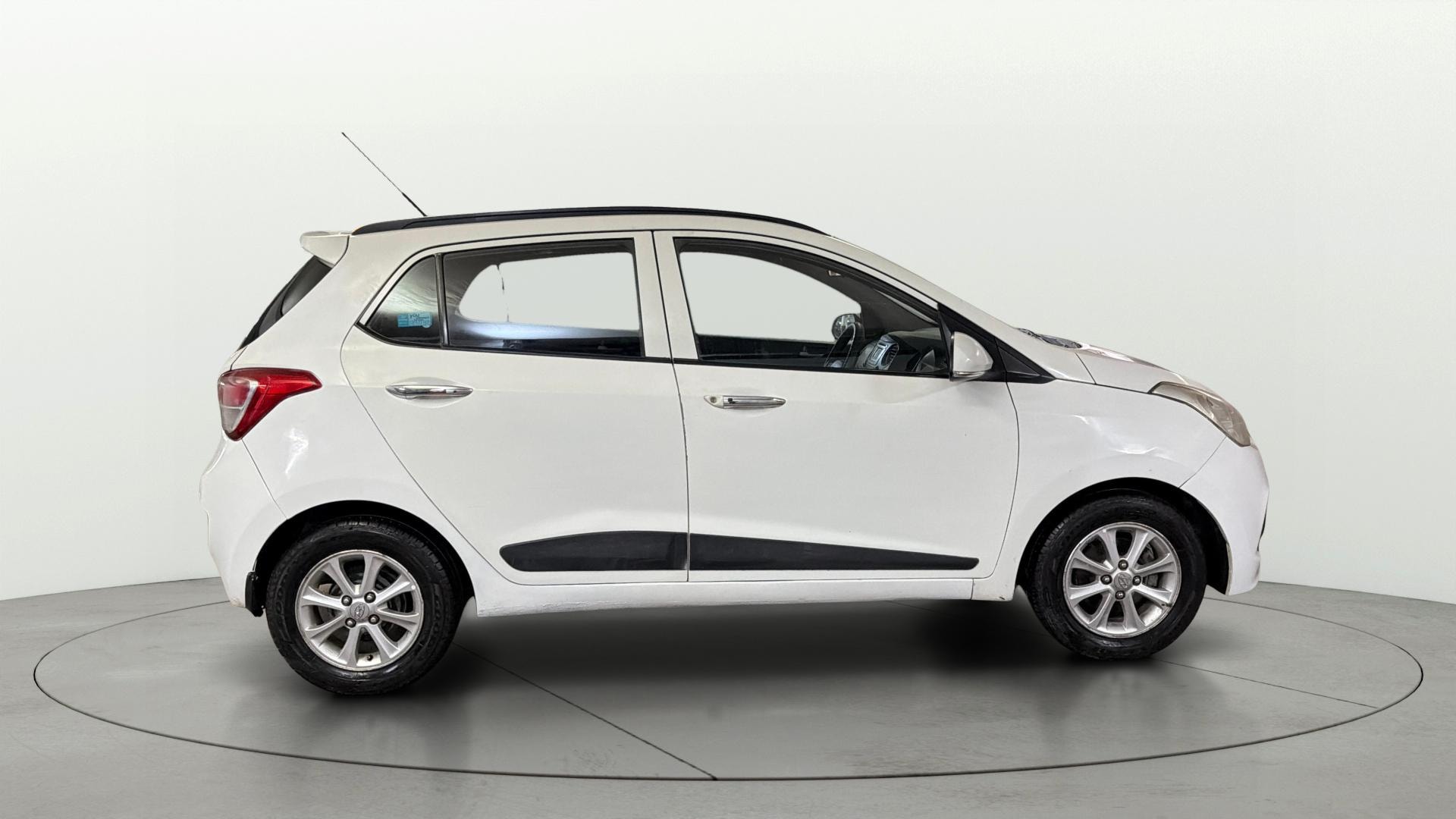 View 2015 Hyundai Grand i10 1.2 Asta Petrol Image 26 Used 2015 Hyundai Grand i10 1.2 Asta Petrol Image 26