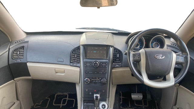 View Mahindra XUV500 Image 32 Used Mahindra XUV500 Image 32