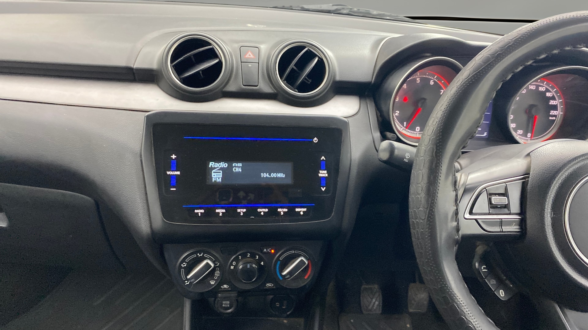 View 2022 Maruti Suzuki 1000 Base Variant Image 17 Used 2022 Maruti Suzuki 1000 Base Variant Image 17