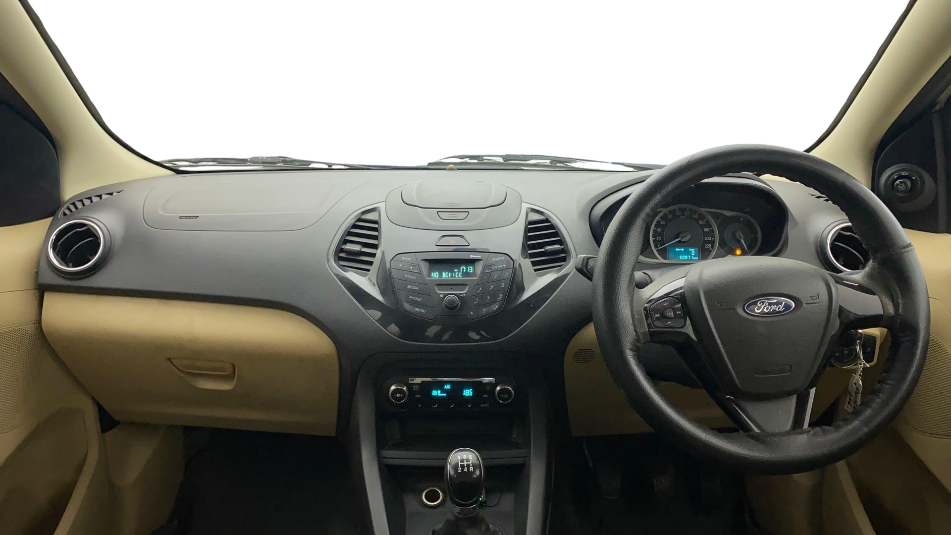 View 2017 Ford Figo Aspire 1.2P Ambiente MT BS IV Image 15 Used 2017 Ford Figo Aspire 1.2P Ambiente MT BS IV Image 15