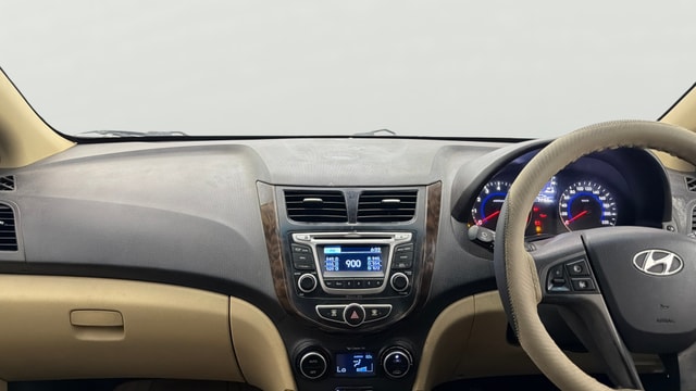 View Hyundai Fluidic Verna Image 17 Used Hyundai Fluidic Verna Image 17