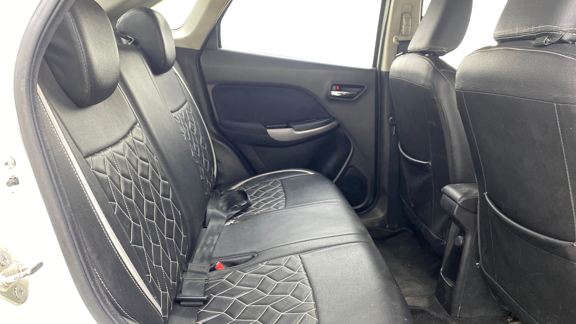 View 2019 Maruti Suzuki 1000 Base Variant Image 28 Used 2019 Maruti Suzuki 1000 Base Variant Image 28