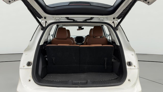 View MG Hector Plus Image 42 Used MG Hector Plus Image 42