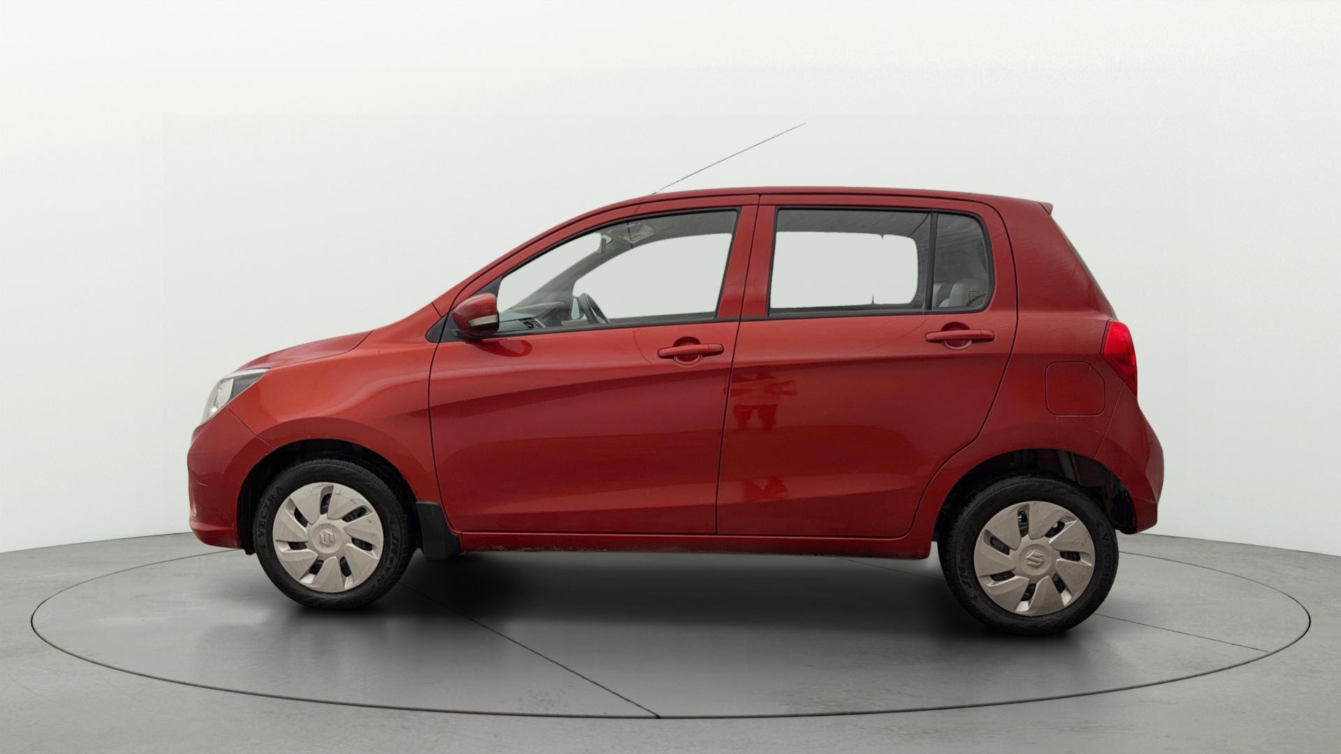 View 2019 Maruti Suzuki 1000 Base Variant Image 5 Used 2019 Maruti Suzuki 1000 Base Variant Image 5