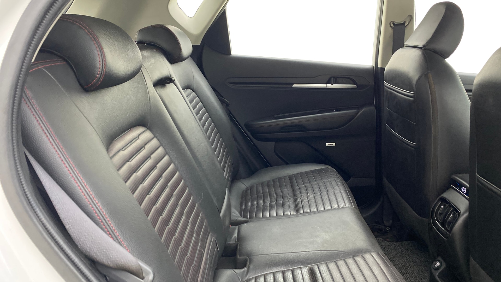 View 2021 Kia Sonet GTX Plus iMT Petrol Image 37 Used 2021 Kia Sonet GTX Plus iMT Petrol Image 37