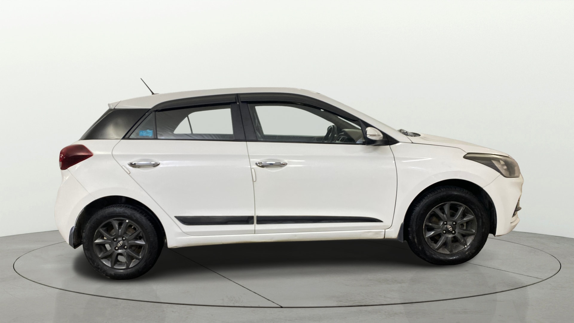 View 2020 Hyundai Elite i20 1.2 Sportz Plus Petrol Image 8 Used 2020 Hyundai Elite i20 1.2 Sportz Plus Petrol Image 8