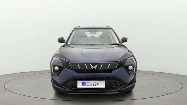 View Mahindra XUV 3XO Image 1 Used Mahindra XUV 3XO Image 1