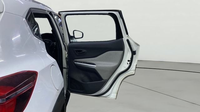 View Nissan Magnite Image 5 Used Nissan Magnite Image 5