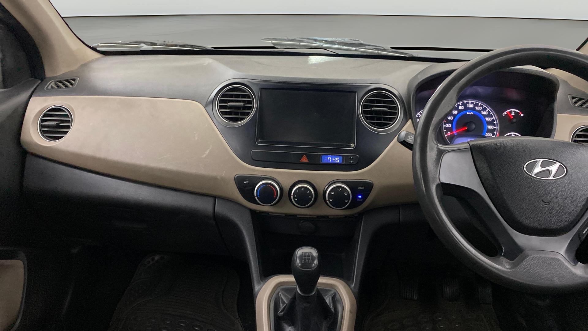 Used 2015 Hyundai Grand i10 Used 2015 Hyundai Grand i10