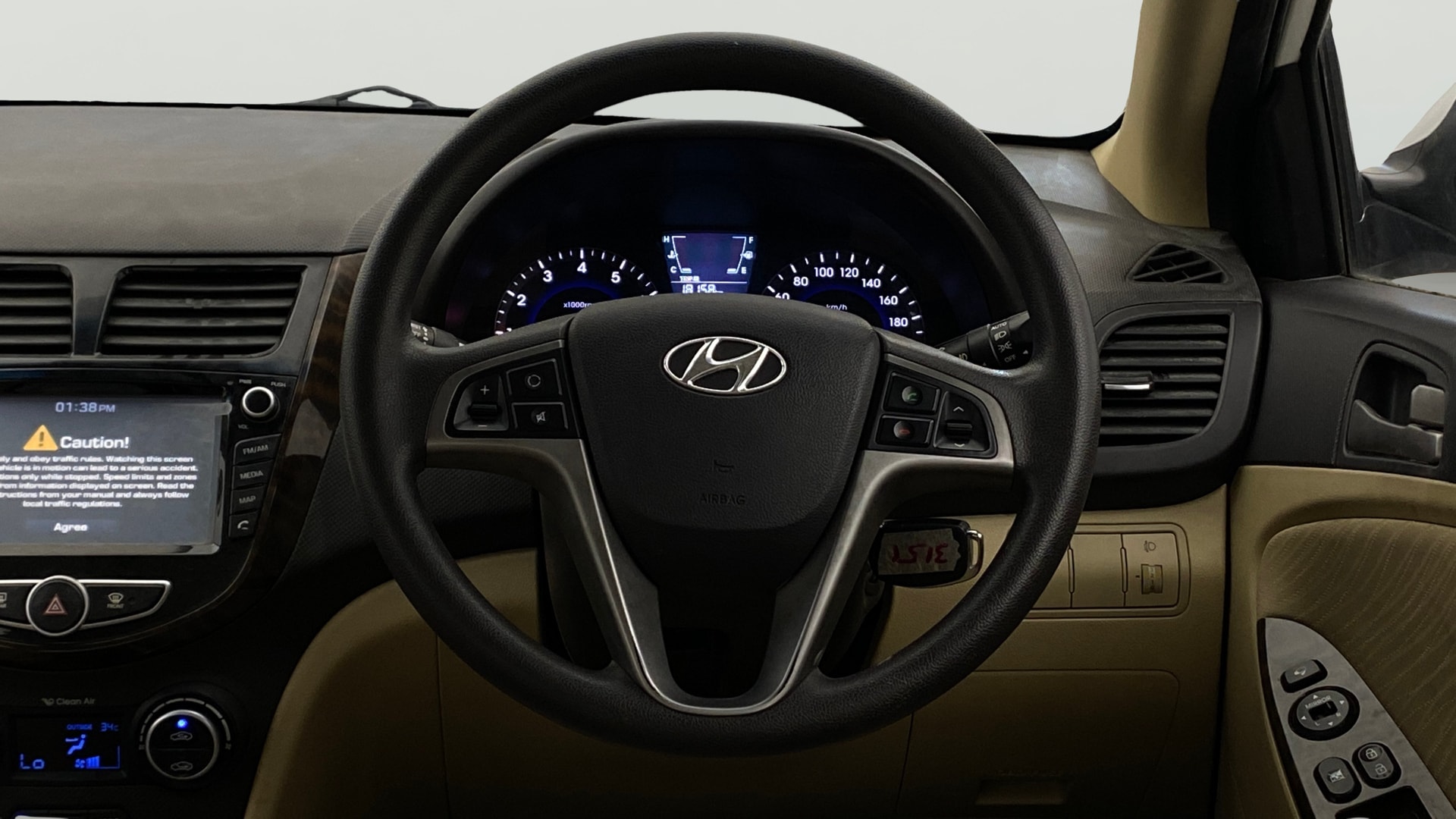 View 2017 Hyundai Fluidic Verna 1.6 VTVT SX Image 20 Used 2017 Hyundai Fluidic Verna 1.6 VTVT SX Image 20