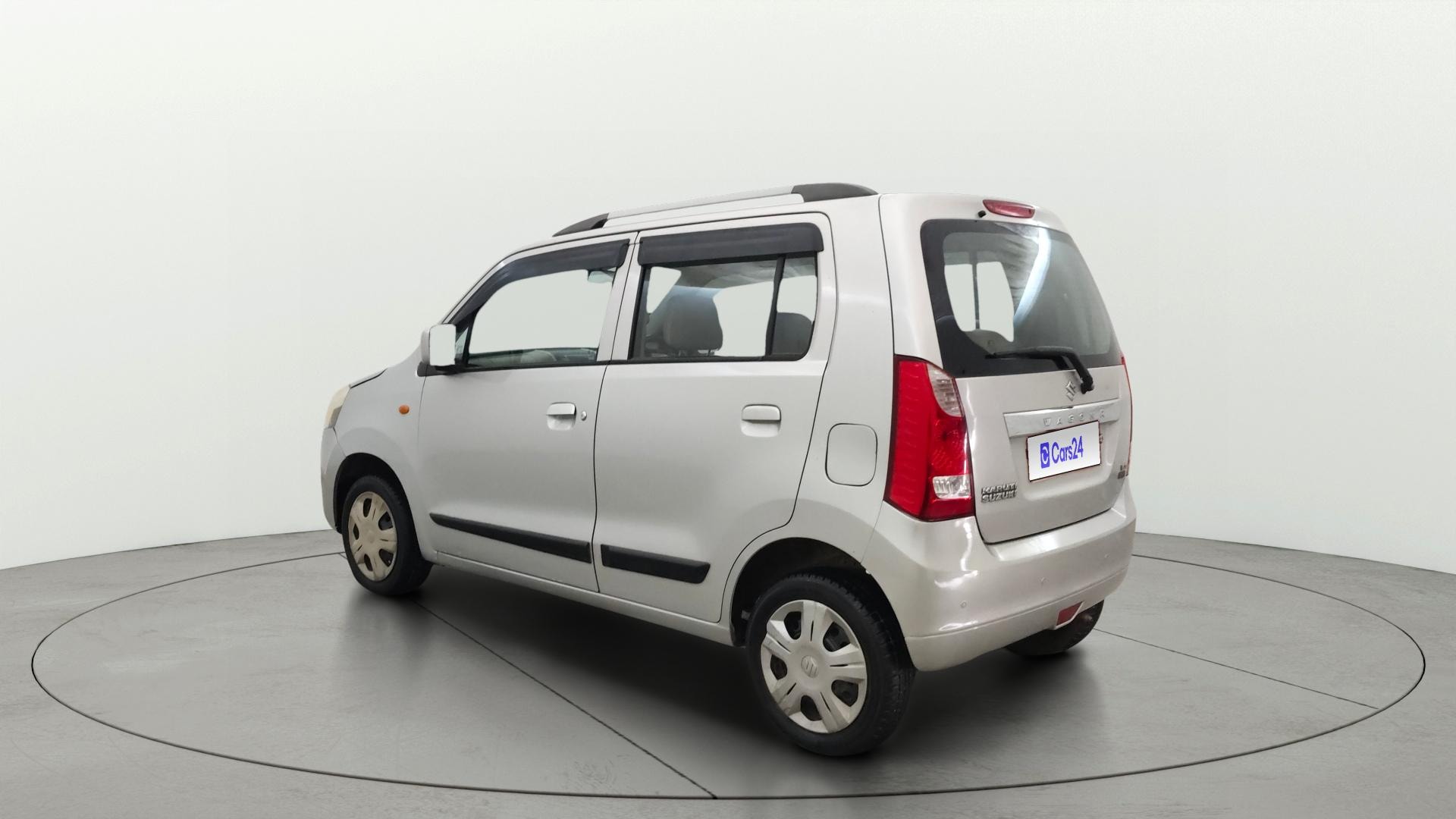 View 2017 Maruti Suzuki 1000 Base Variant Image 2 Used 2017 Maruti Suzuki 1000 Base Variant Image 2