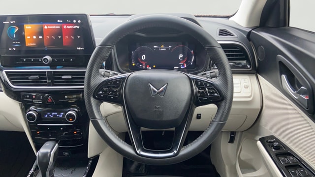 View Mahindra XUV 3XO Image 13 Used Mahindra XUV 3XO Image 13