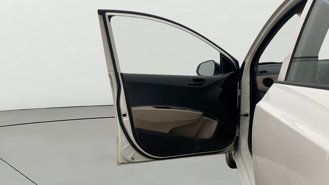 View Hyundai Grand i10 Image 30 Used Hyundai Grand i10 Image 30