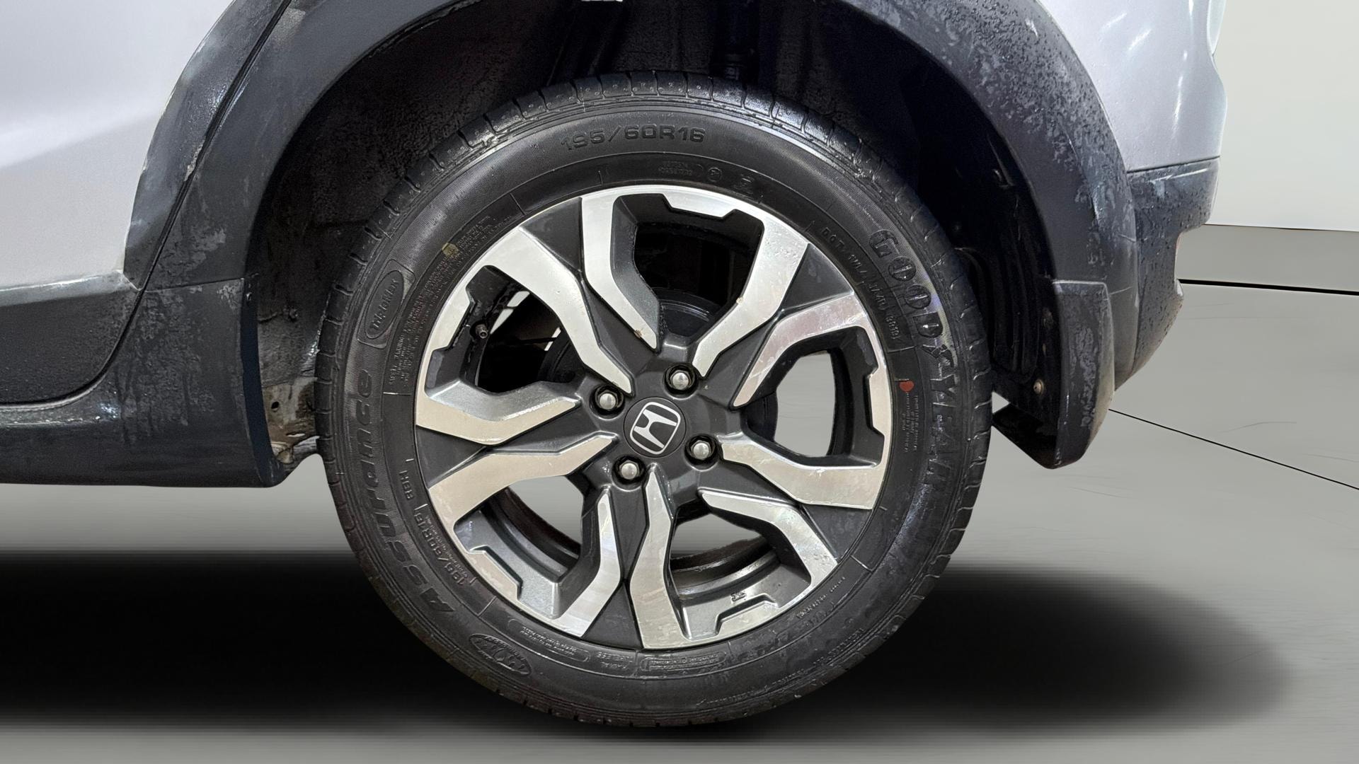 View 2019 Honda WR-V S MT Diesel Edge Edition Image 11 Used 2019 Honda WR-V S MT Diesel Edge Edition Image 11