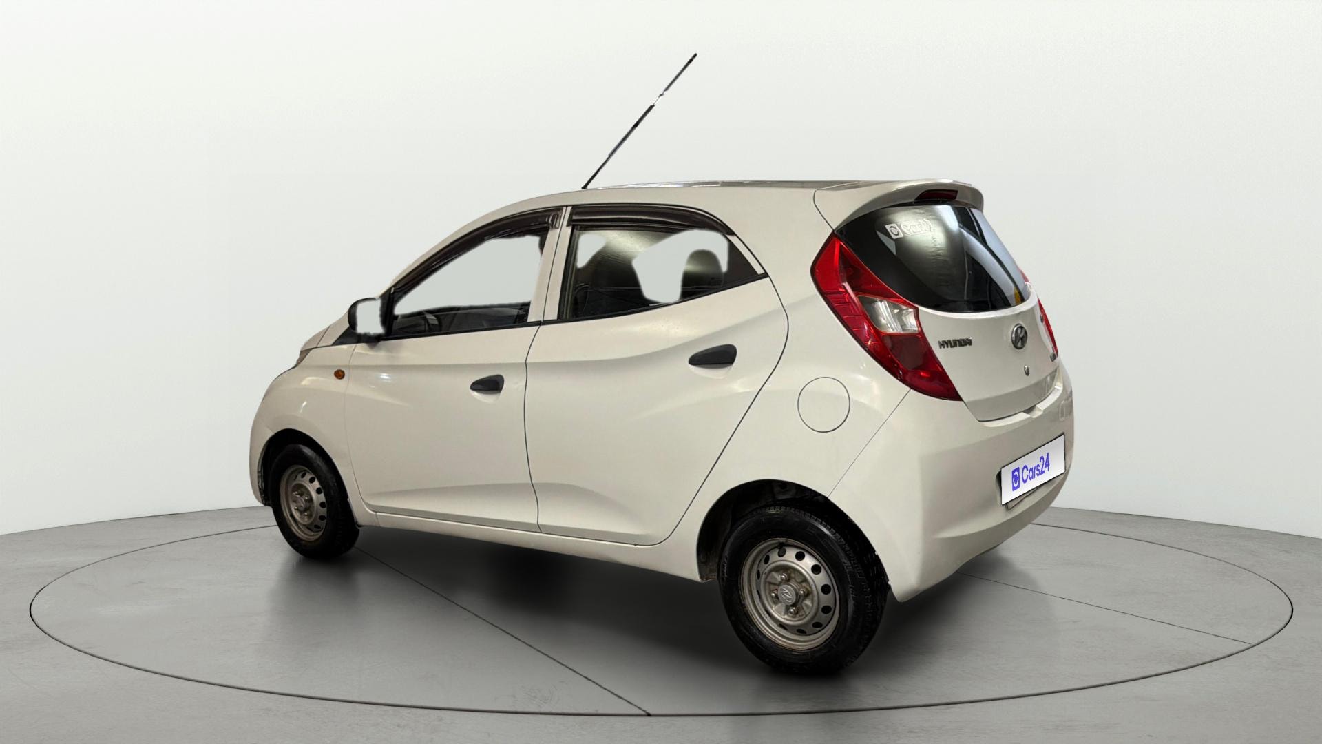 View 2015 Hyundai EON Era Plus Image 2 Used 2015 Hyundai EON Era Plus Image 2